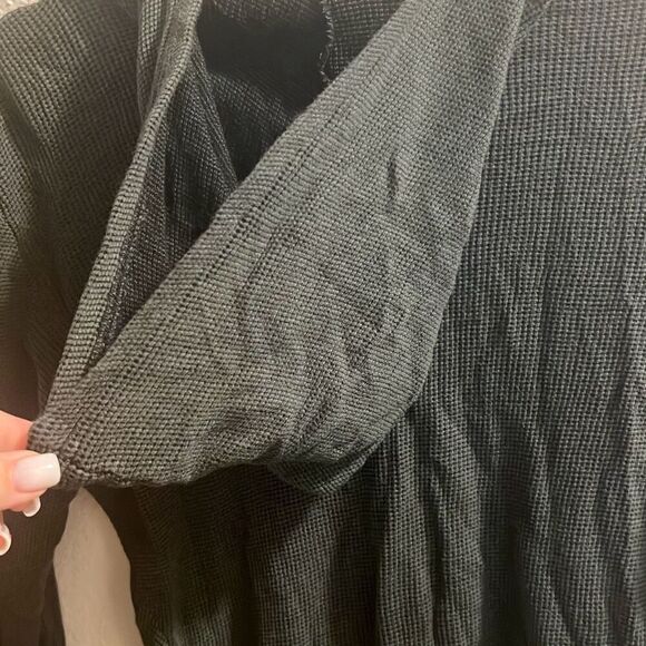 ✨Cut loose green/gray waffle knit sz xs hoodie✨ - Picture 5 of 5